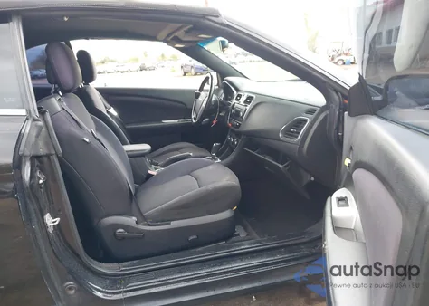 2013 Chrysler 200 Touring z USA, uszkodzony, nr VIN 1C3BCBEBXDN511931